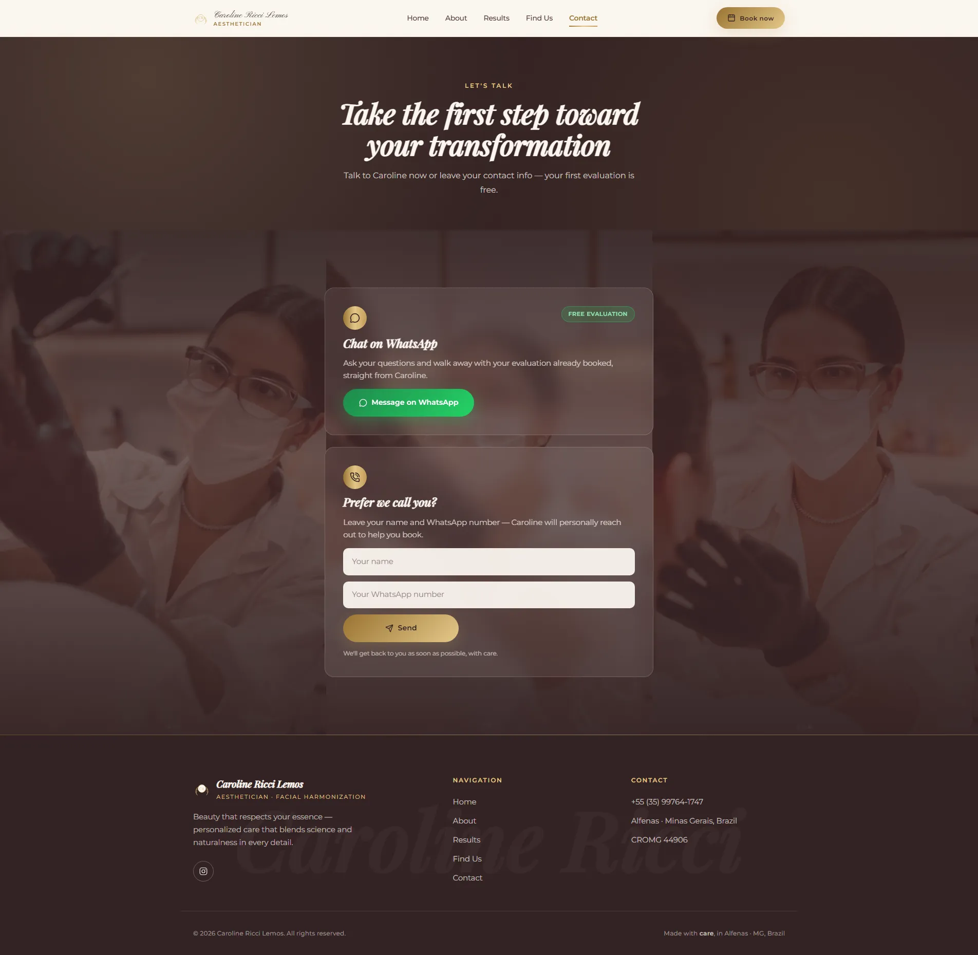 Booking form and WhatsApp button on the website